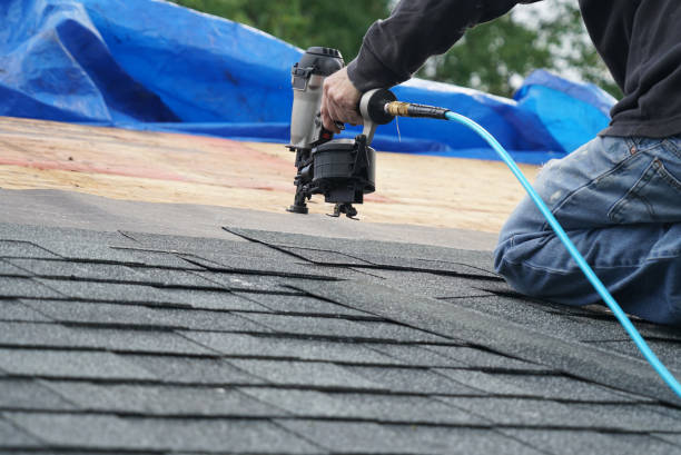 Best Flat Roof Repair Services  in Ballville, OH